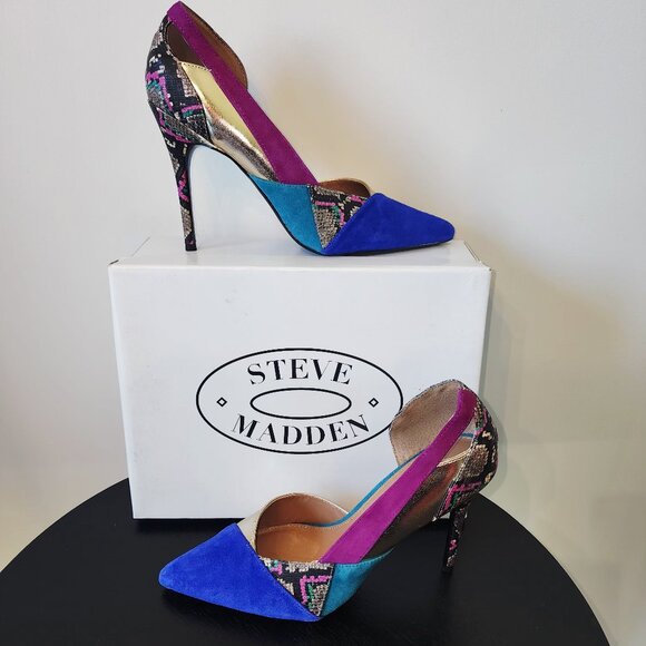 Size 9 Women Steve Madden Atlaas Blue Multi Pointed Pumps - Picture 1 of 10